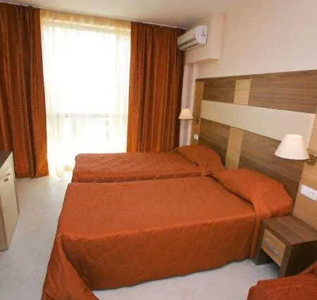 Hotel Briz - Sea Breeze 3*